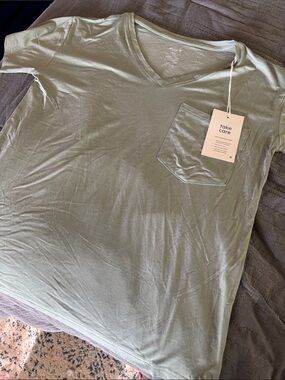 Kyte BABY Sage Green V‑Neck Short Sleeve Tee with Pocket